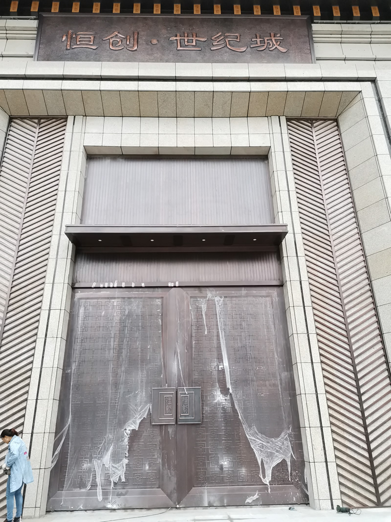 南充铜门安装现场