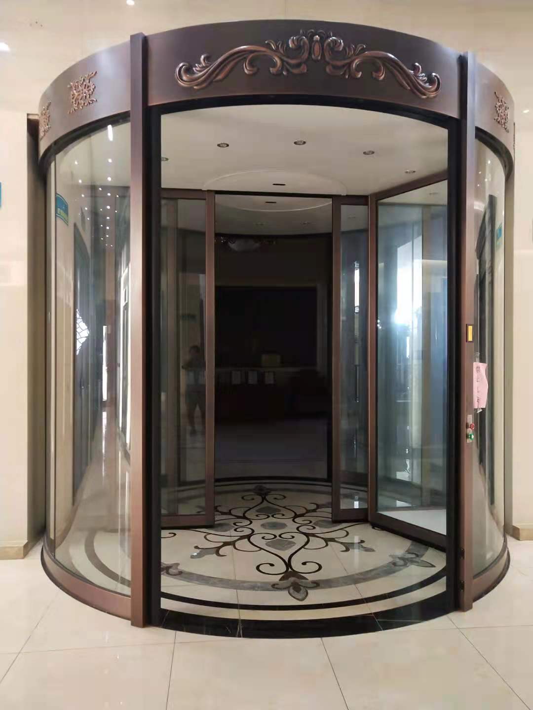 玻璃铜门实物图片